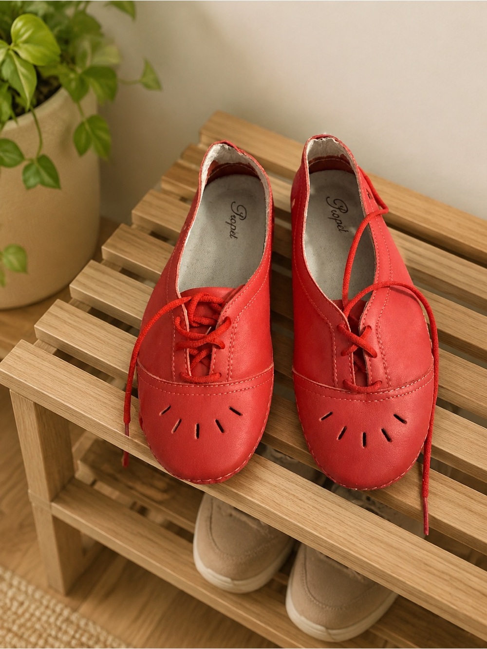 pop Red Women's Lace-Up Casual Flats